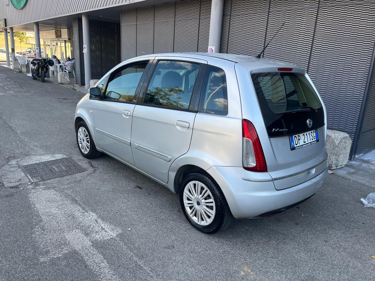 Lancia MUSA 1.4 Argento 2008 94.000 KM