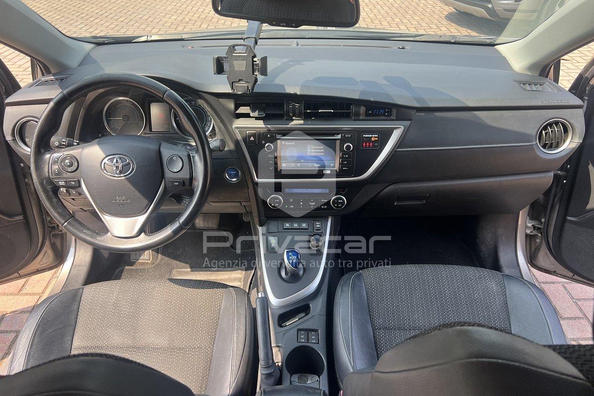 TOYOTA Auris Touring Sports 1.8 Hybrid Lounge