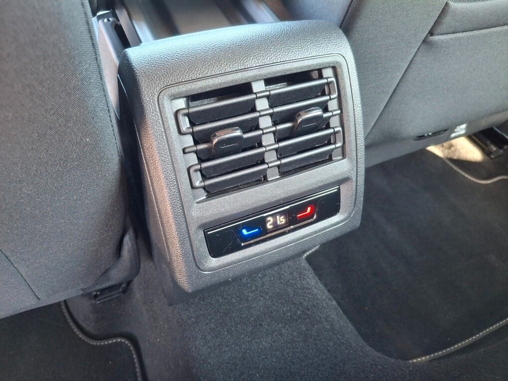 Volkswagen Golf 1.5 TGI DSG Km 50.000 - 11/2021