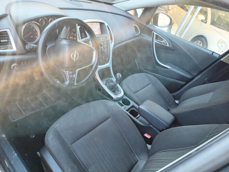 Opel Astra 1.6 115CV Sports Tourer Cosmo