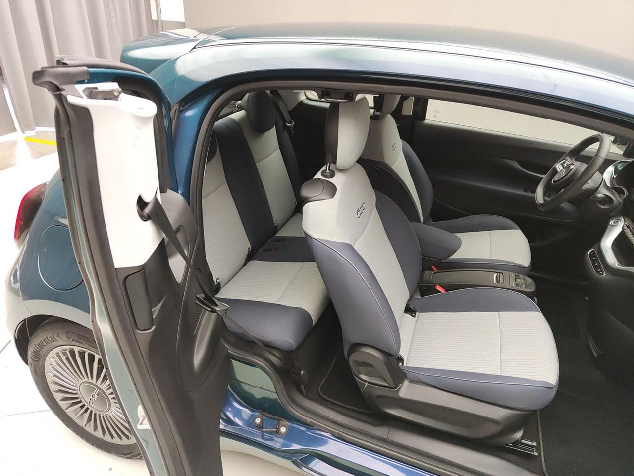 FIAT 500e 3+1 500E 3+1 320KM 118CV 42KW ICON+