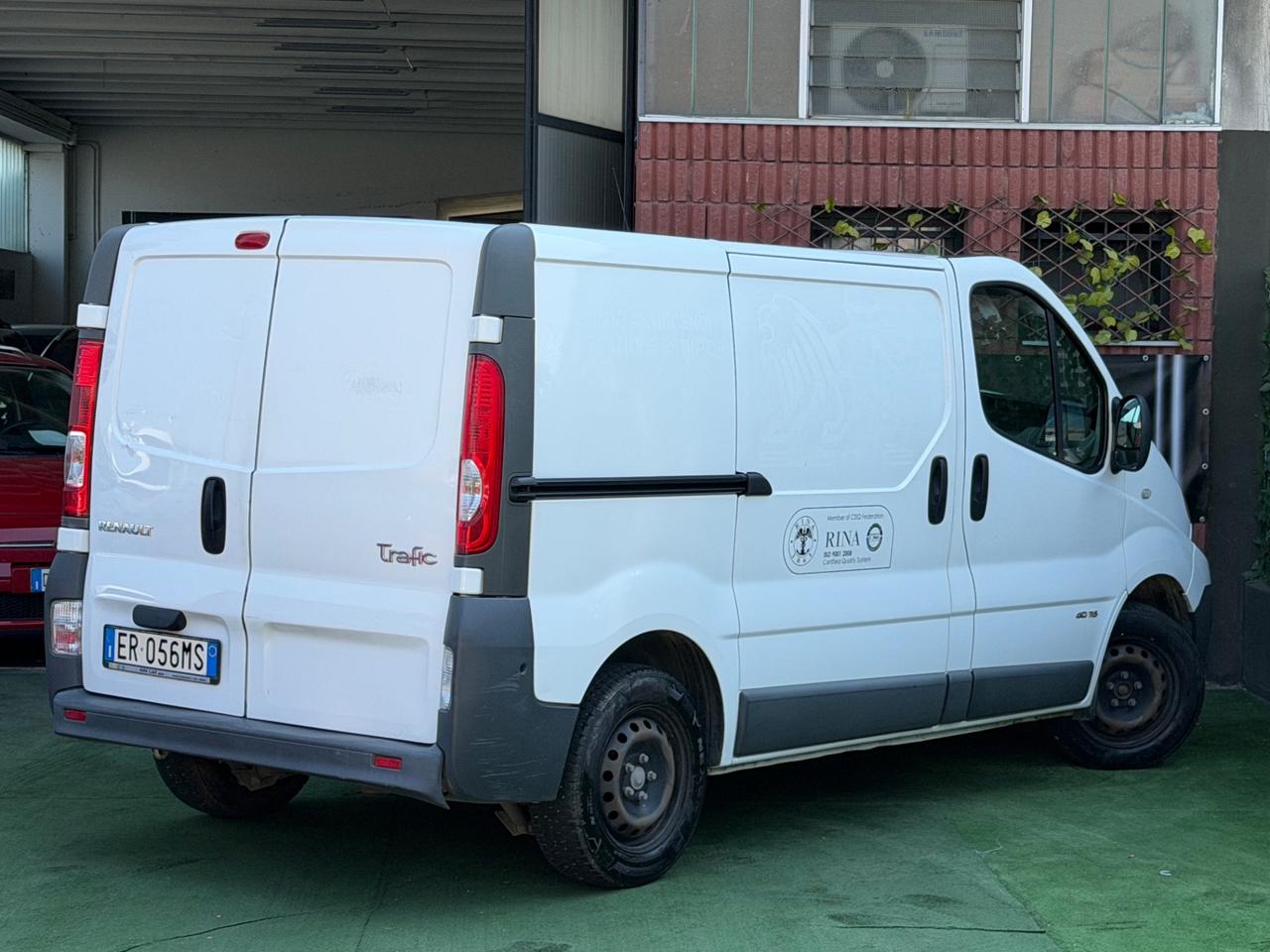 Renault Trafic T27 2.0 dCi/115 PC-TN Furgone DPF