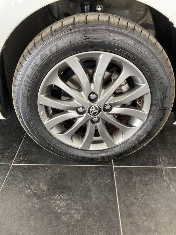 Toyota Yaris 1.5 Hybrid 5 porte Active