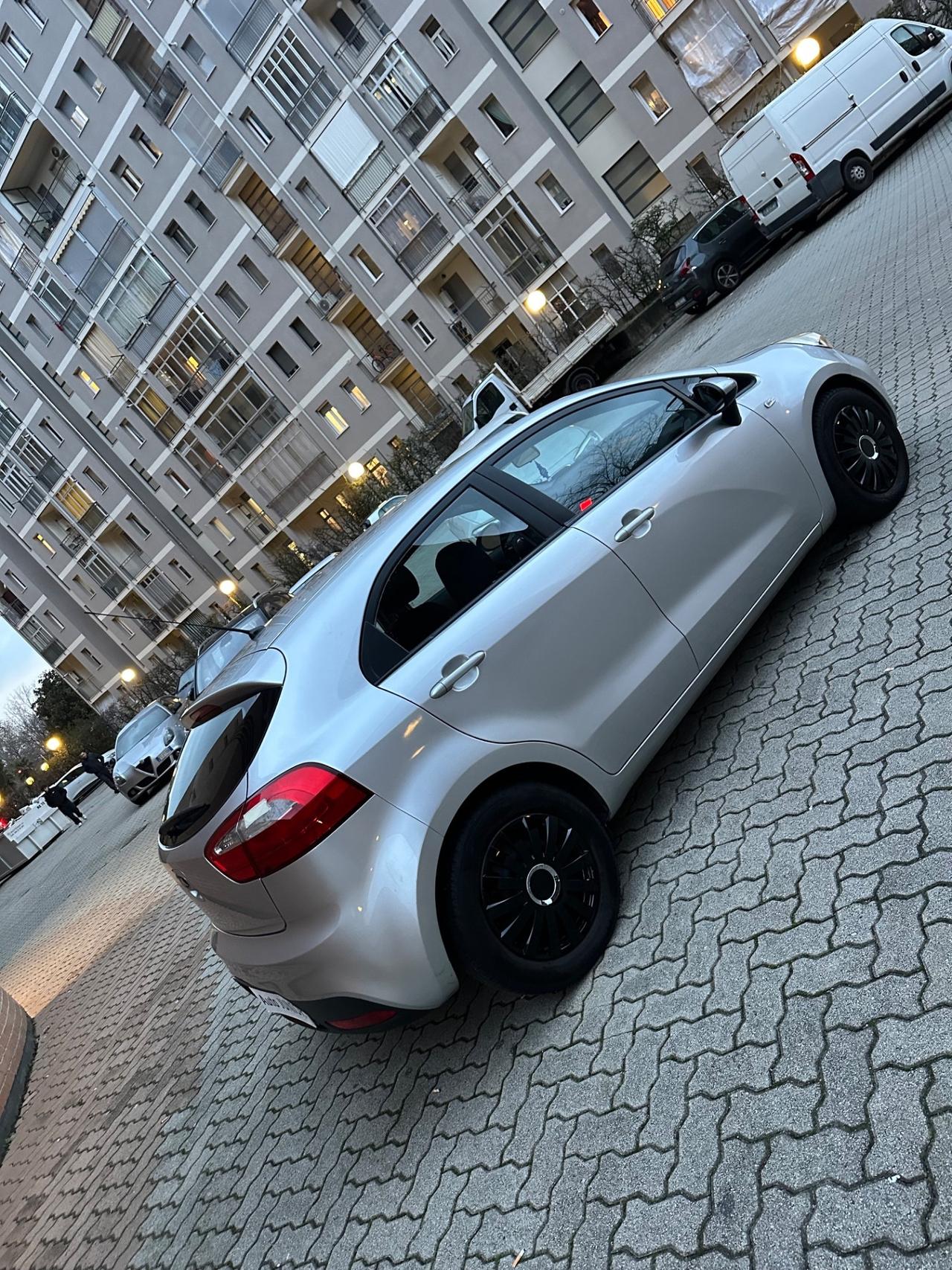 Kia Rio 1.2 CVVT 5p. GPL EX PLUS