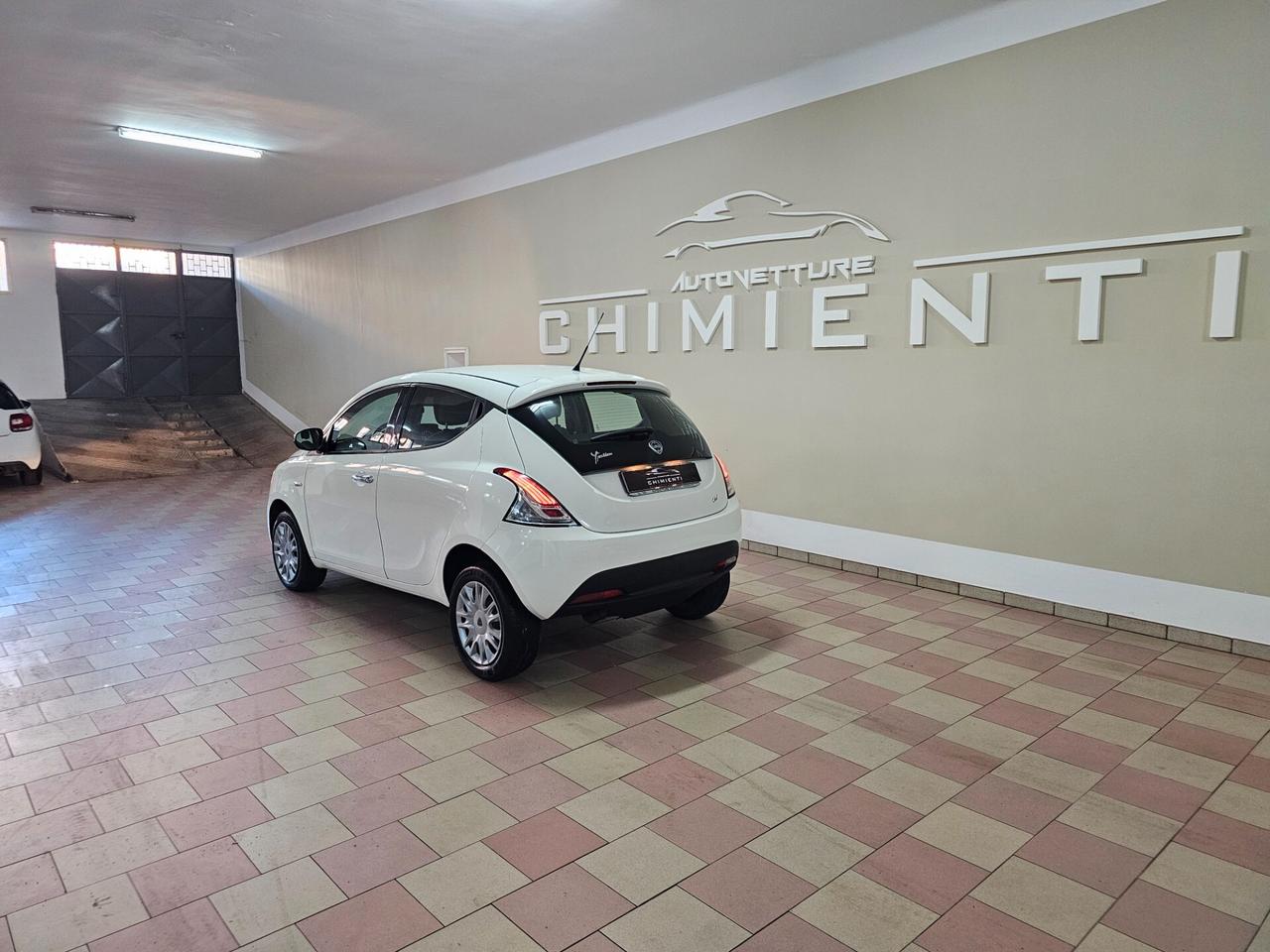 Lancia Ypsilon 0.9 TwinAir 85 CV 5 porte Metano Ecochic Gold