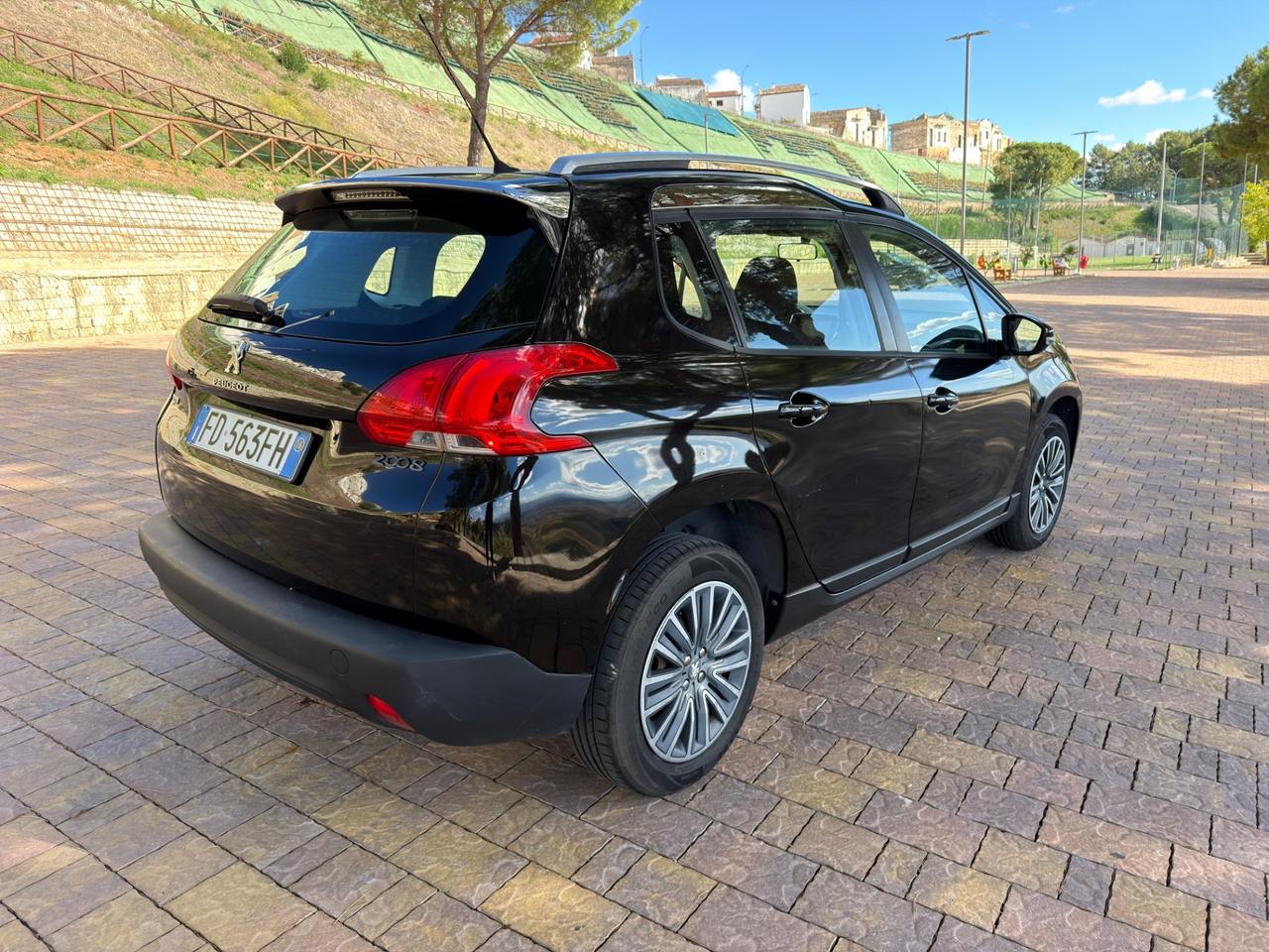 Peugeot 2008 1.6 HDi 100cv 2016 SOLO 150.000KM