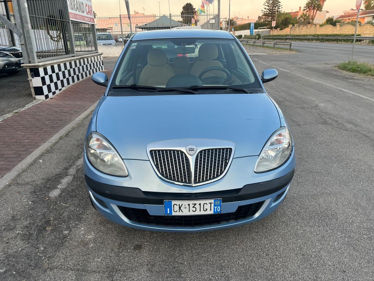 Lancia Ypsilon 1.2 Argento Unipro 2003