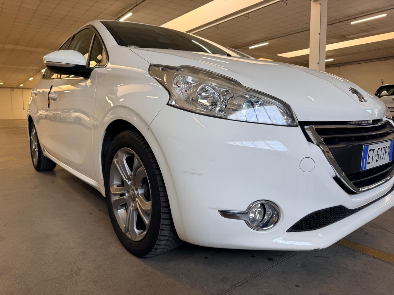 Peugeot 208 1.2 VTi 82 CV 5 porte Allure