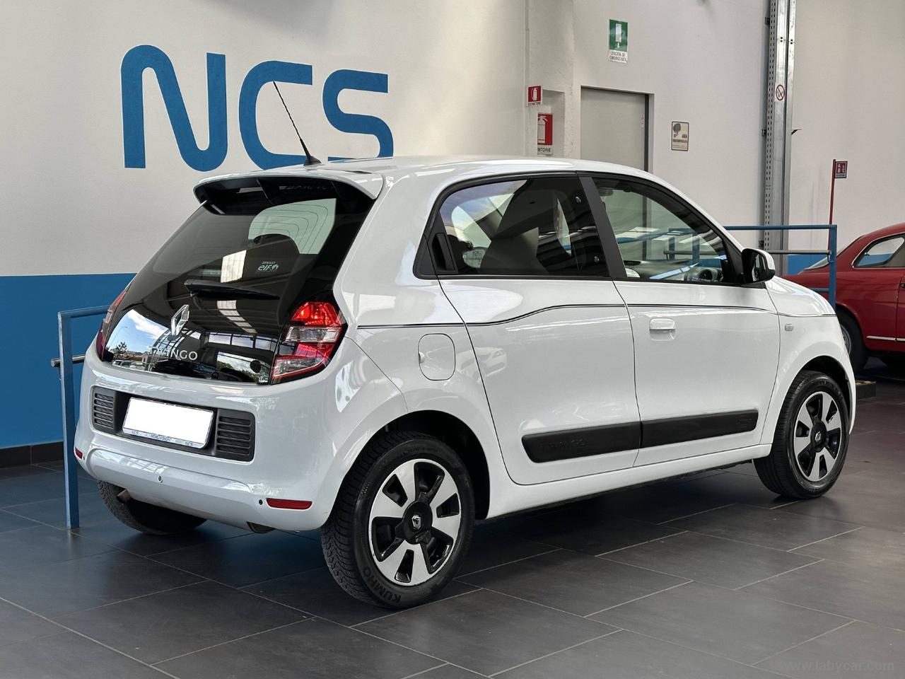 RENAULT Twingo SCe Lovely