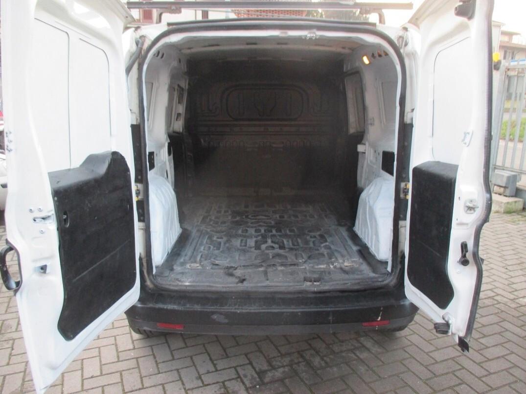Fiat Doblò 1.6 MJT 105CV Cargo Maxi 3 Posti