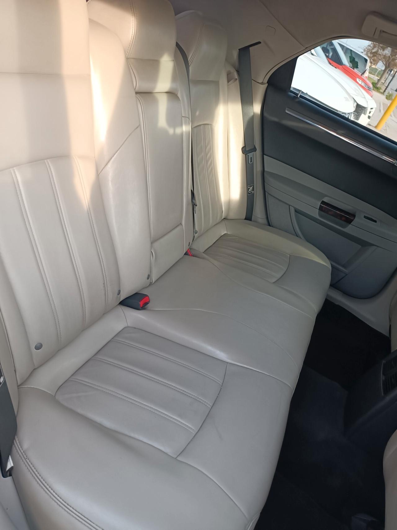 Chrysler 300C 3.0 V6 CRD cat DPF Sedan