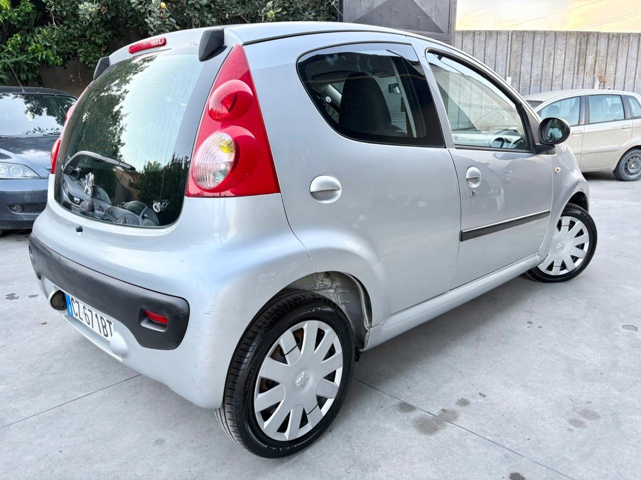 Peugeot 107 1.0 68CV 5p. buonissime condizioni