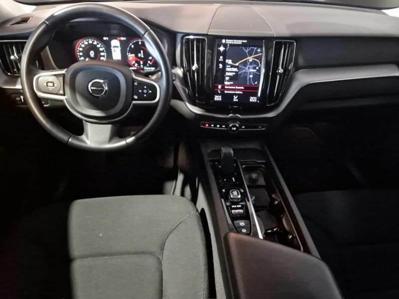 VOLVO XC60 B4 D AWD automatico Momentum Pro