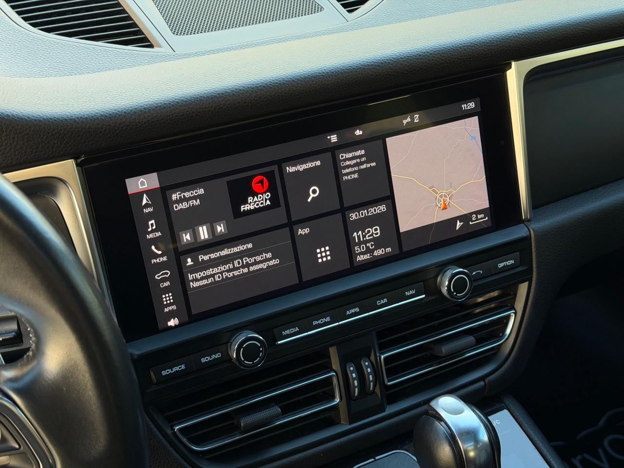 Porsche Macan 2.0 TURBO 245 CV PDK TETTO PASM