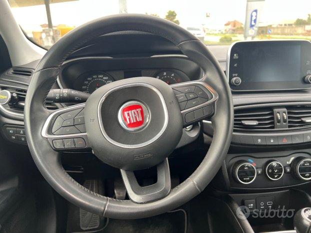 Fiat Tipo 1.6 Mjt S&S 5 porte Easy Business