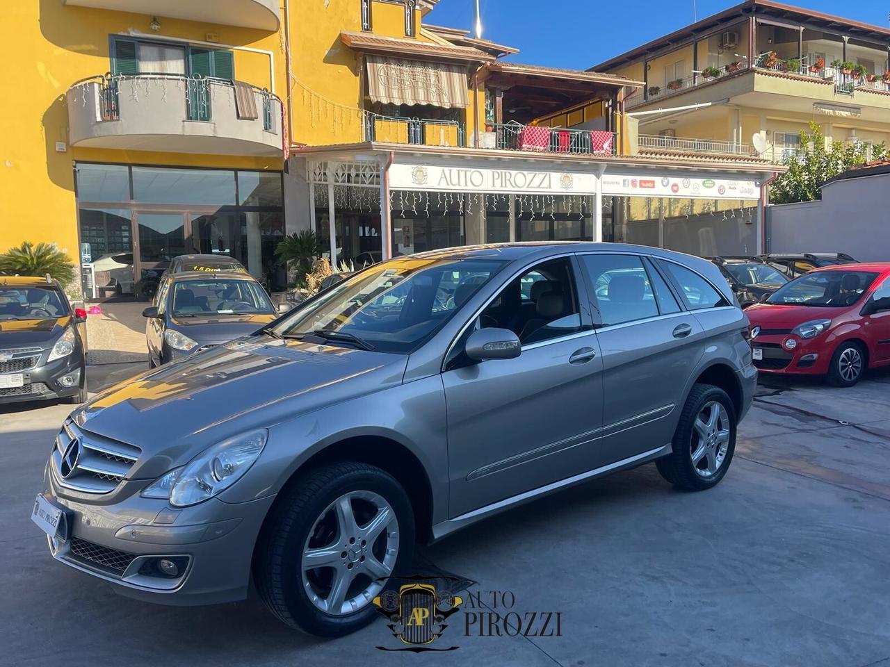 MERCEDES CLASSE R320 del 2008 con soli 160.000KM