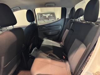 Mitsubishi L200 Double Cab L200 d.cab 2.4d Invite 4wd 154cv N1 E6