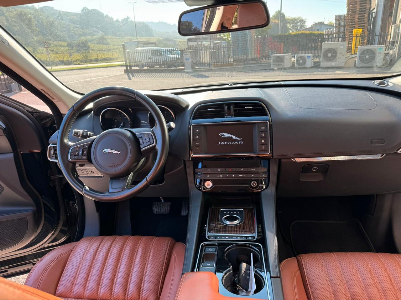 Jaguar F-Pace 2.0 D 180 CV AWD aut. Portfolio