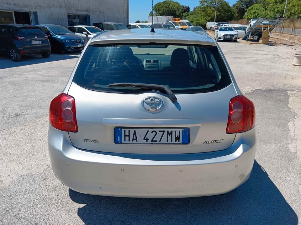 Toyota Auris 1.4 D-4D M-MT 5 porte Sol MY'08