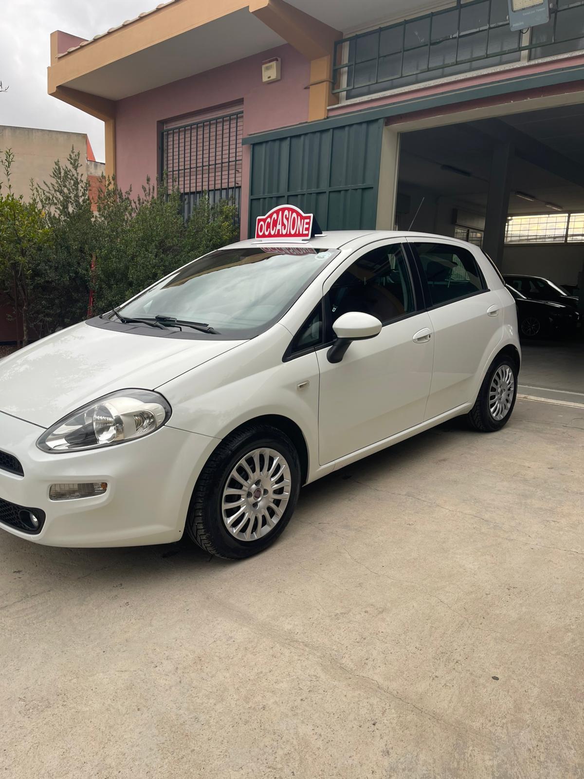 Fiat Punto 1.3 MJT II S&S 95 CV 5 porte Street
