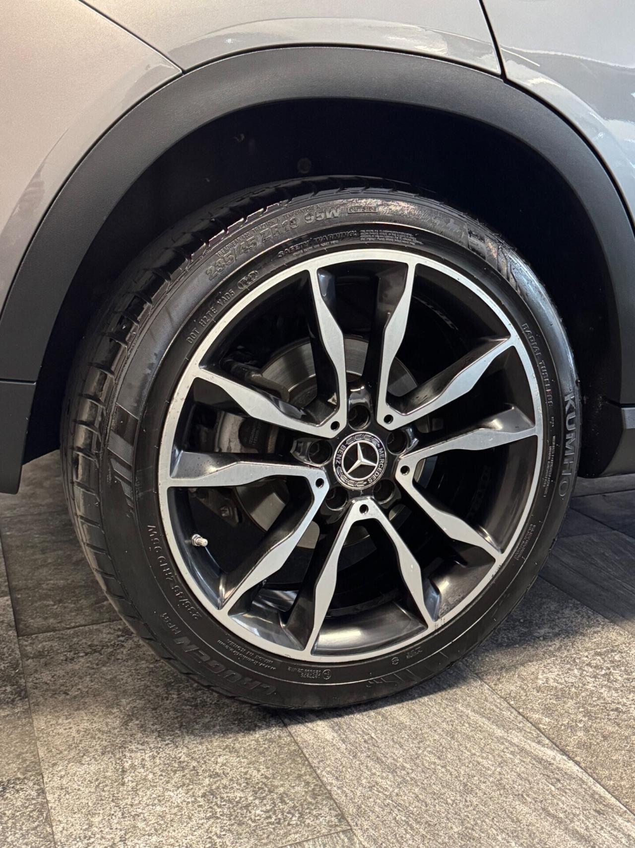 Mercedes-benz GLA 200 d Automatic Sport Tetto apribile