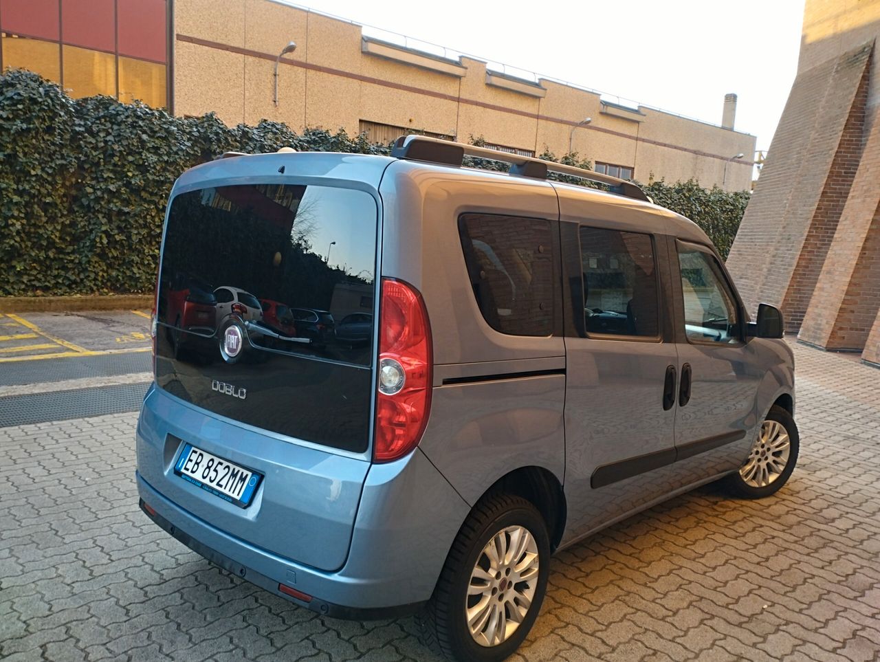 Fiat Doblo 2011 photo 4