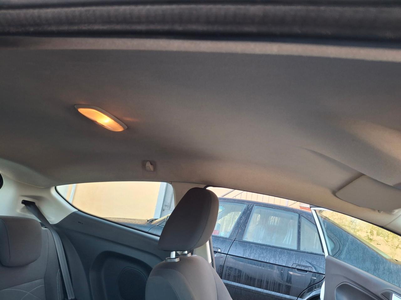 Ford Fiesta 1.5 TDCi 75CV 3 porte Black & White Edition