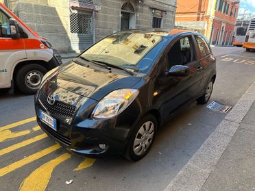 Toyota Yaris 1.0 3 porte Sol