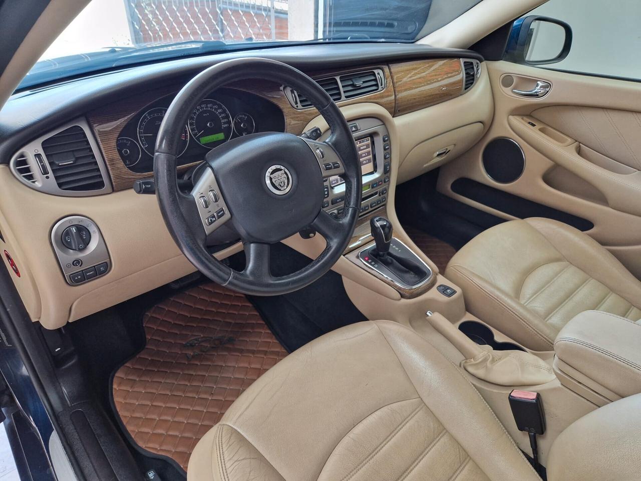Jaguar X-Type 2.2 full optional automatica