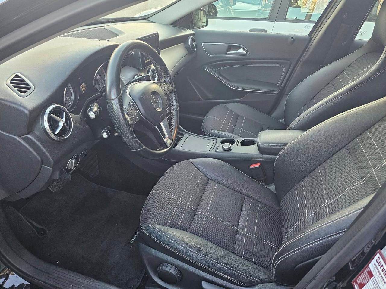 MERCEDES GLA 200CDI 136CV SPORT PREMIUM AUTOMATIK