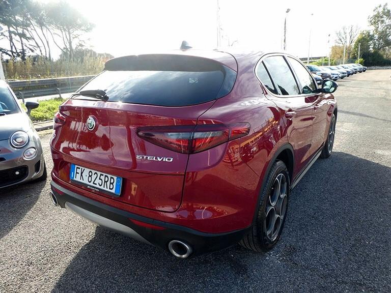 Alfa Romeo Stelvio 2.2 Turbodiesel 210 CV AT8 Q4 Executive