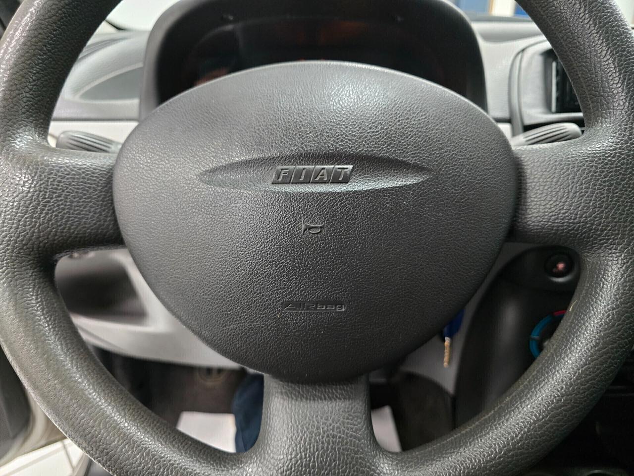 Fiat Punto 1.2i cat 5 porte NEOPATENTATI