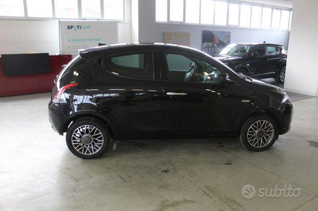 LANCIA Ypsilon 1.0 FireFly 5 porte S&S Hybrid Go