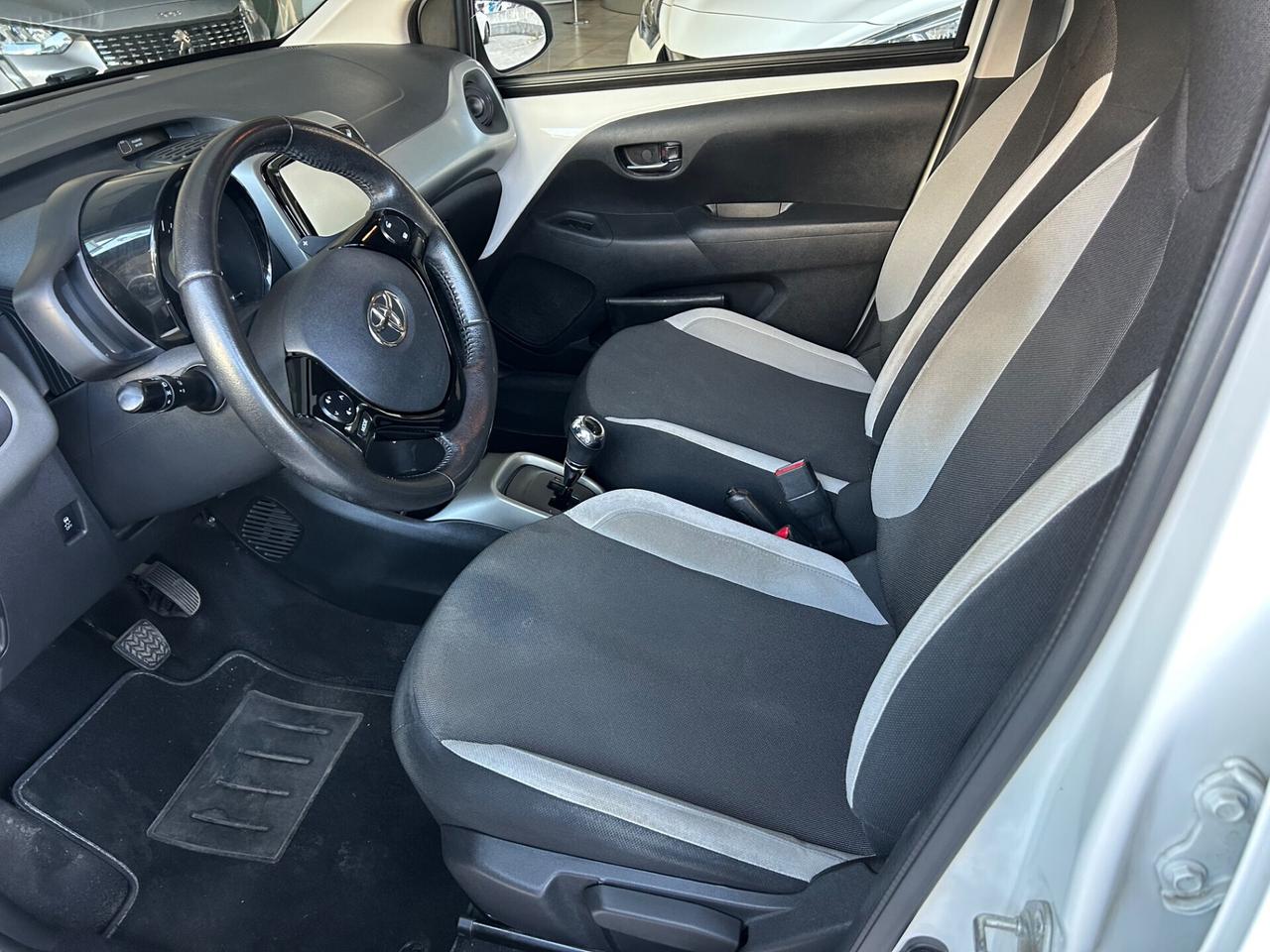 Toyota Aygo 1.0 VVT-i 69 CV 5 porte Cambio AUTOM.
