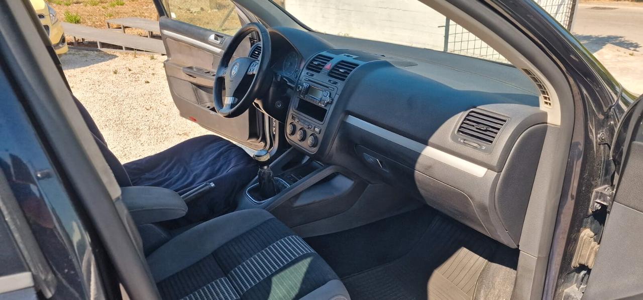 Volkswagen Golf 1.9 TDI DPF 5p. GT Sport