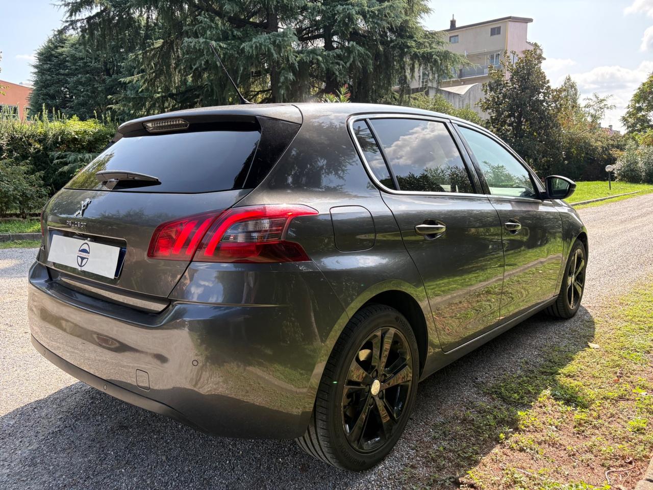 Peugeot 308 BlueHDi 130 S&S Allure