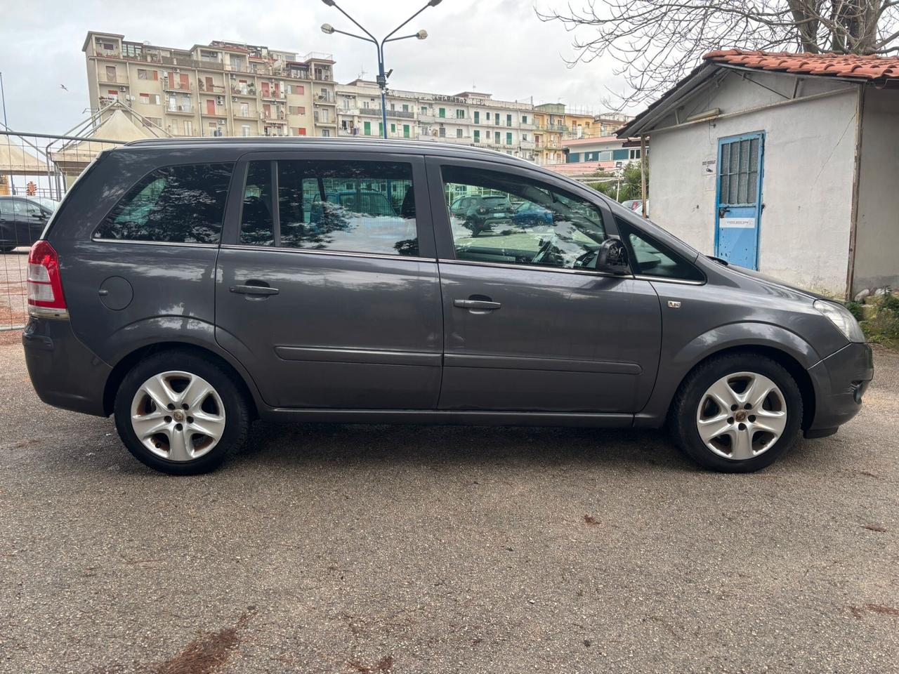 OPEL ZAFIRA 1.7 CDTI (7 posti ) Cosmo - 2011
