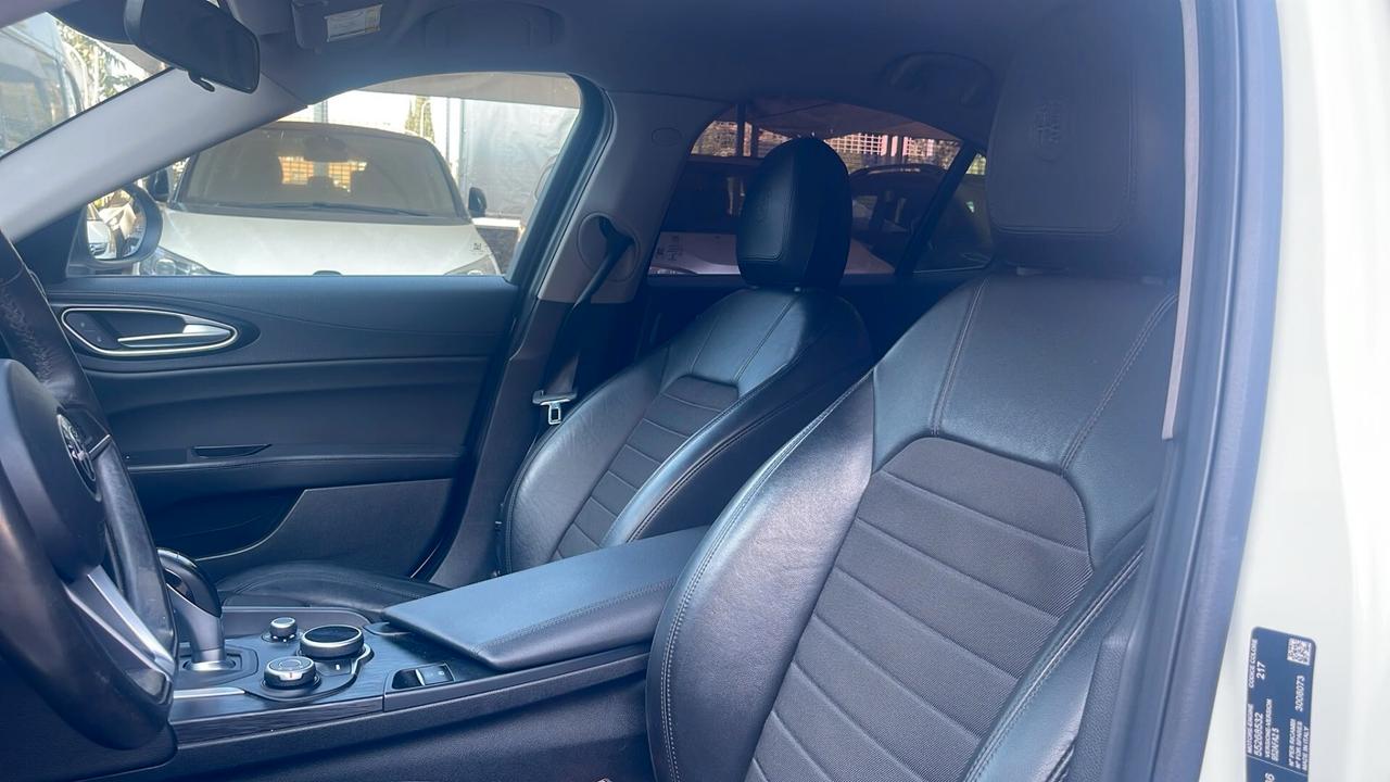 Alfa Romeo Giulia 2.2 Turbodiesel 180 CV Super
