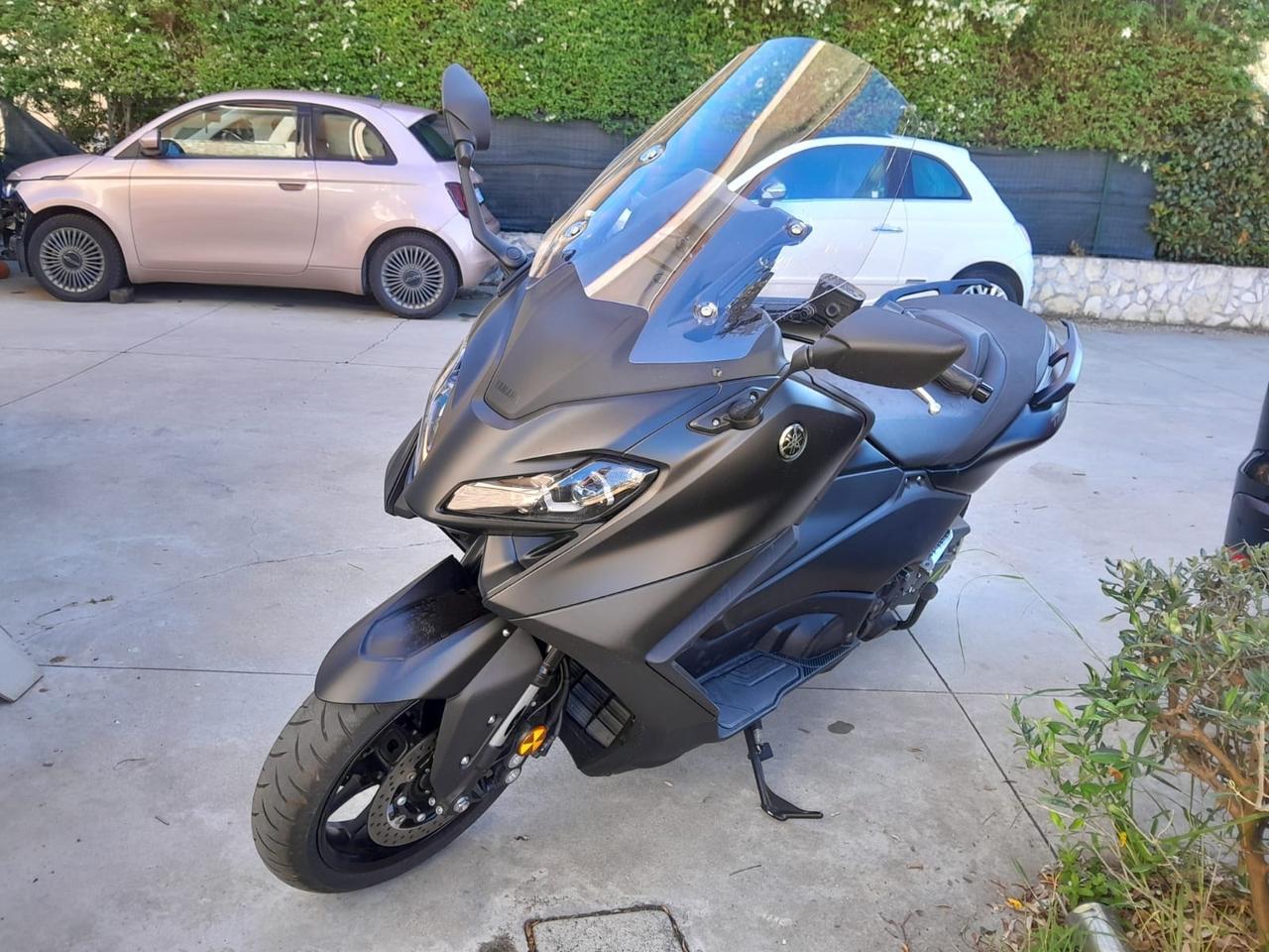 Yamaha T Max 560 Black edition