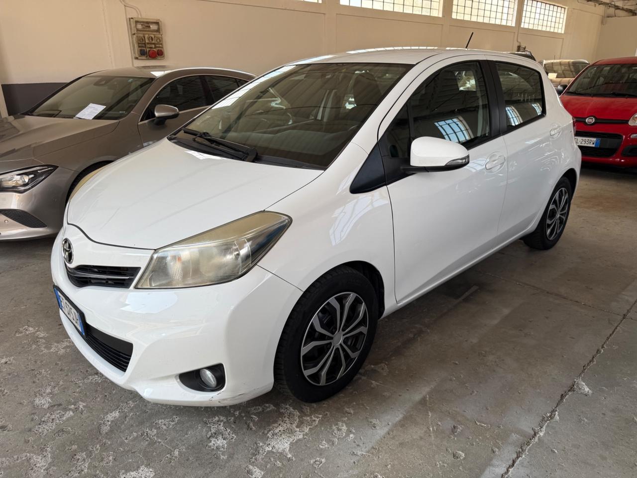 Toyota Yaris 1.0 5 porte Lounge UNICO PROPRIETARIO