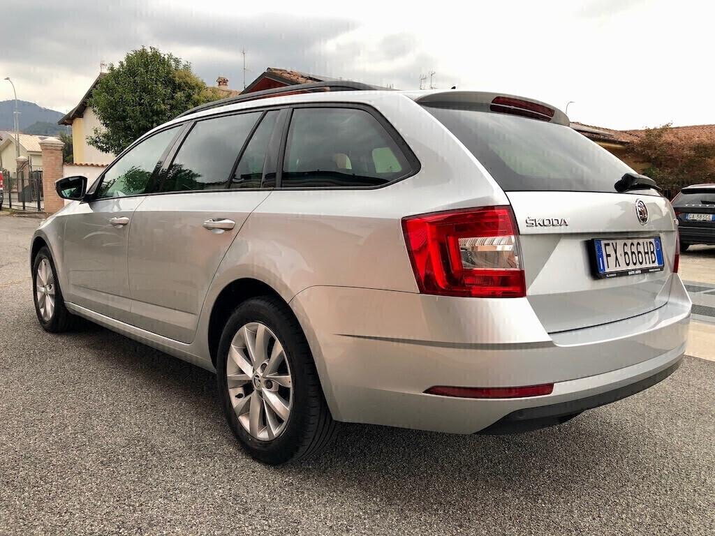 Skoda Octavia 1.6 TDI 115 CV DSG Executive 39000 KM