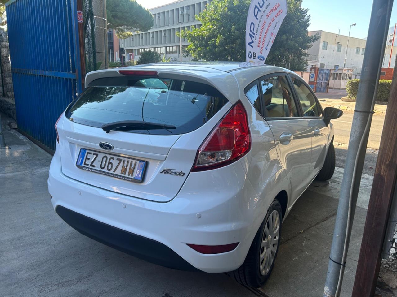 Ford Fiesta 1.0 80CV 5 porte Black & White Edition