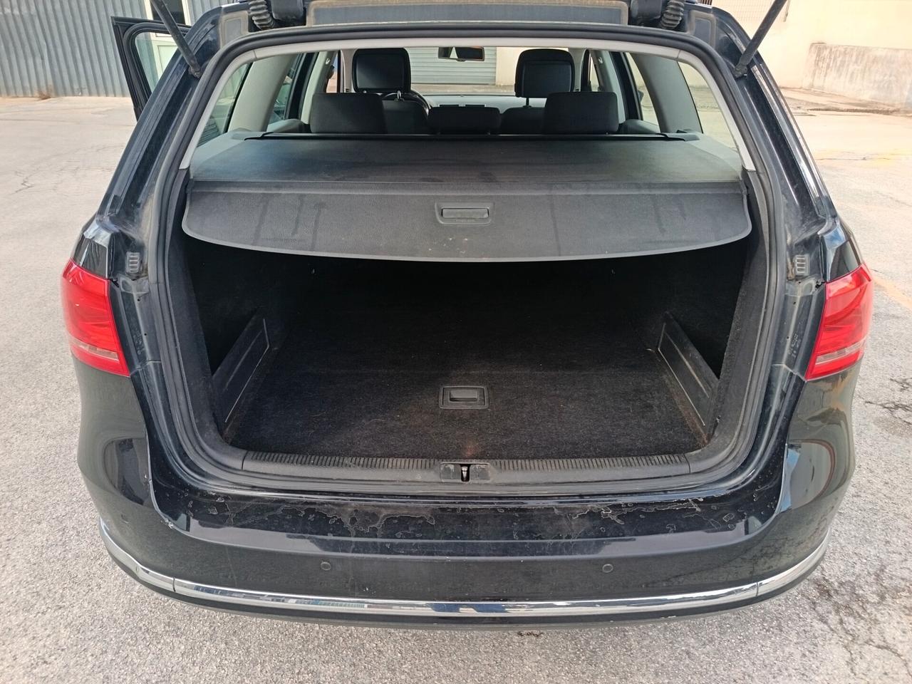 Volkswagen Passat Var. 2.0 TDI Comfortline Full Optional