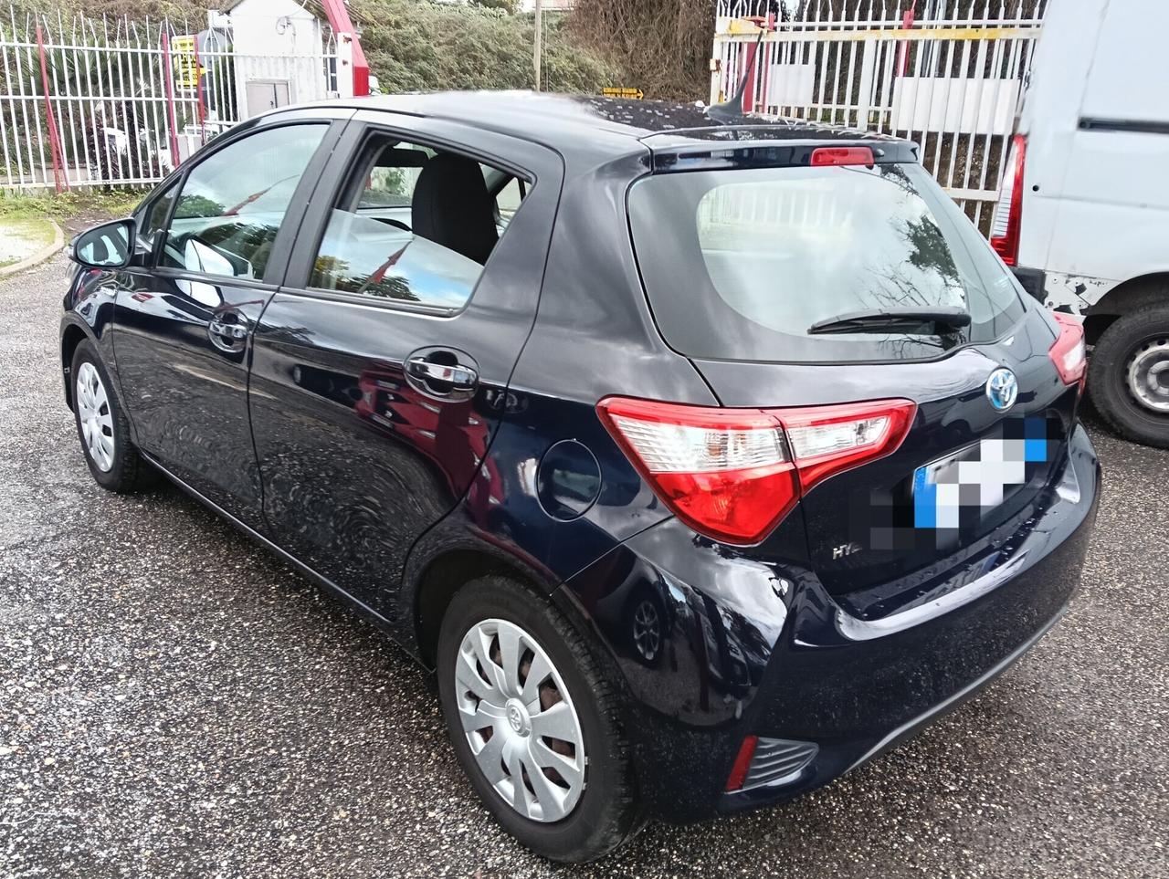 Toyota Yaris 1.5 Hybrid 5 porte Business