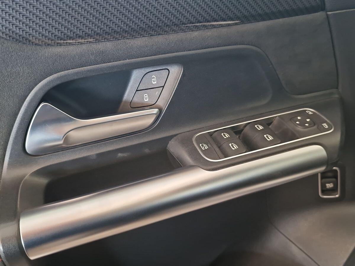 MERCEDES CLASSE B 180 D 1.5 PREMIUM