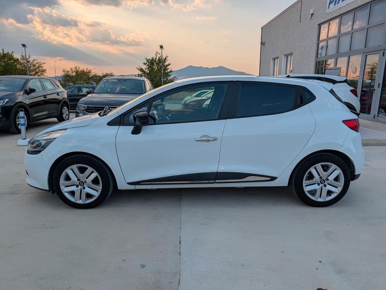 RENAULT CLIO 1.5 Dci 75 Cv '14