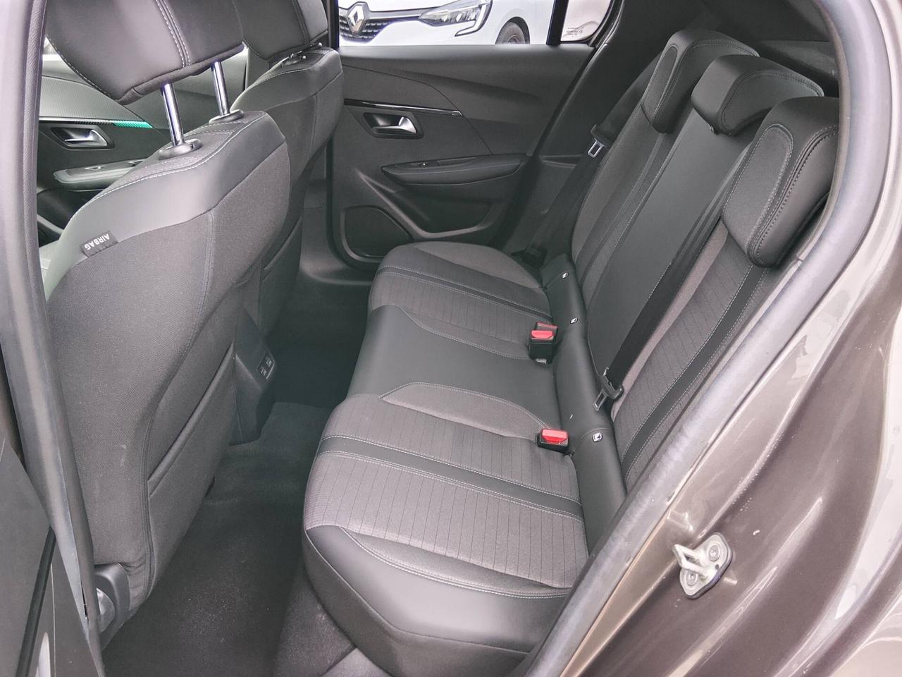 Peugeot 208 100CV GT 15K KM!