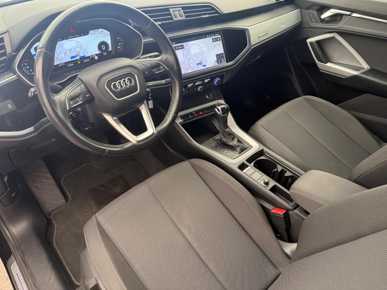 Audi Q3 35 TDI S tronic line edition