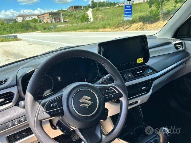 SUZUKI Swift 1.2 Hybrid 4WD AllGrip Top