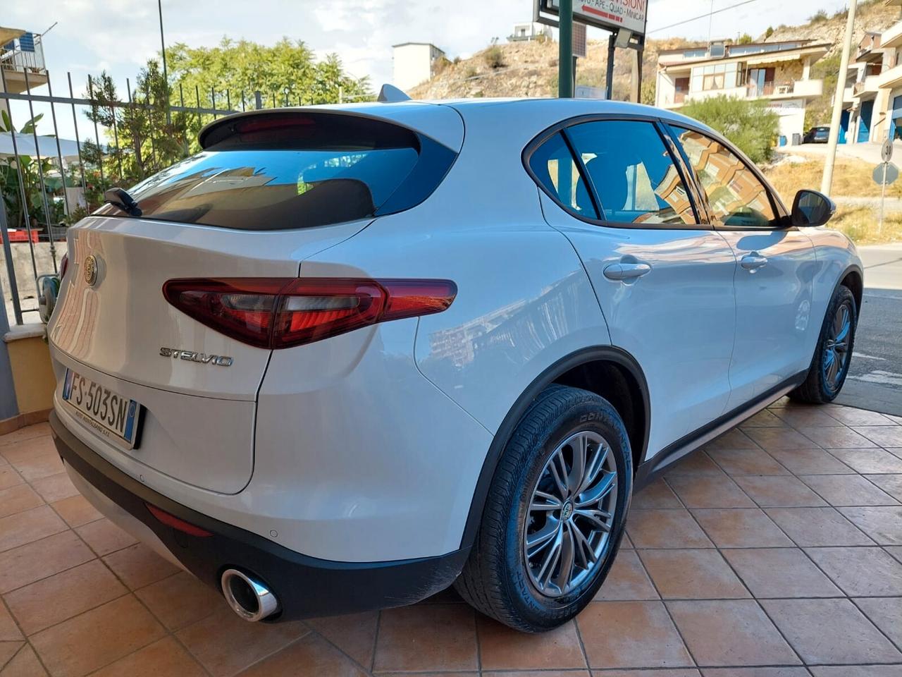 Alfa Romeo Stelvio 2.2 Turbodiesel 190 CV AT8 Q4 Business